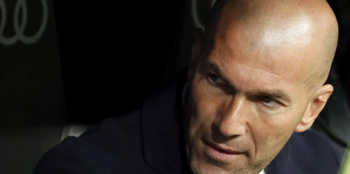 قبل الكلاسيكو بساعات.. زيدان يستقيل من تدريب ريال مدريد
