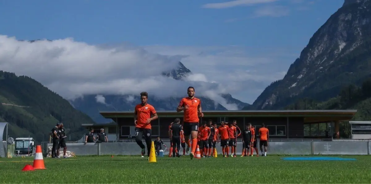 نقل مباراة الشباب وأُحد في الدوري السعودي