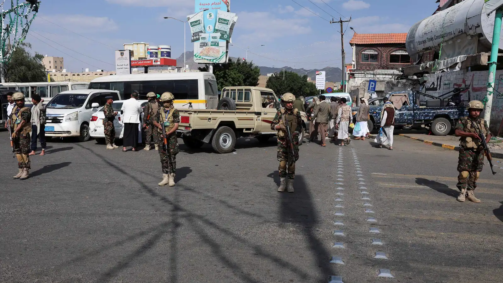 من صنعاء إلى حجة.. الحوثيون يقتحمون مكاتب منظمات دولية