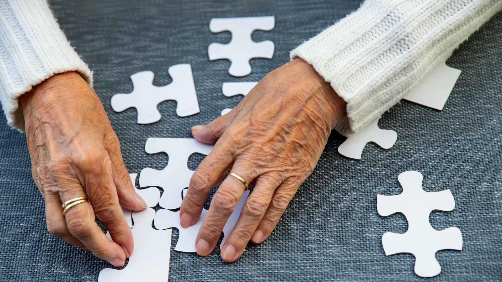 آلية جديدة للدماغ تكشف سر بقاء بعض الذكريات دون غيرها