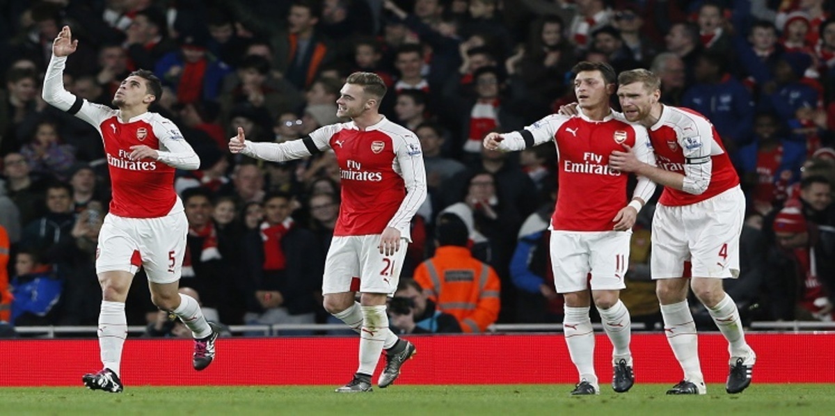 آرسنال يتغلب على بورنموت ويرتقي للصدارة (فيديو)