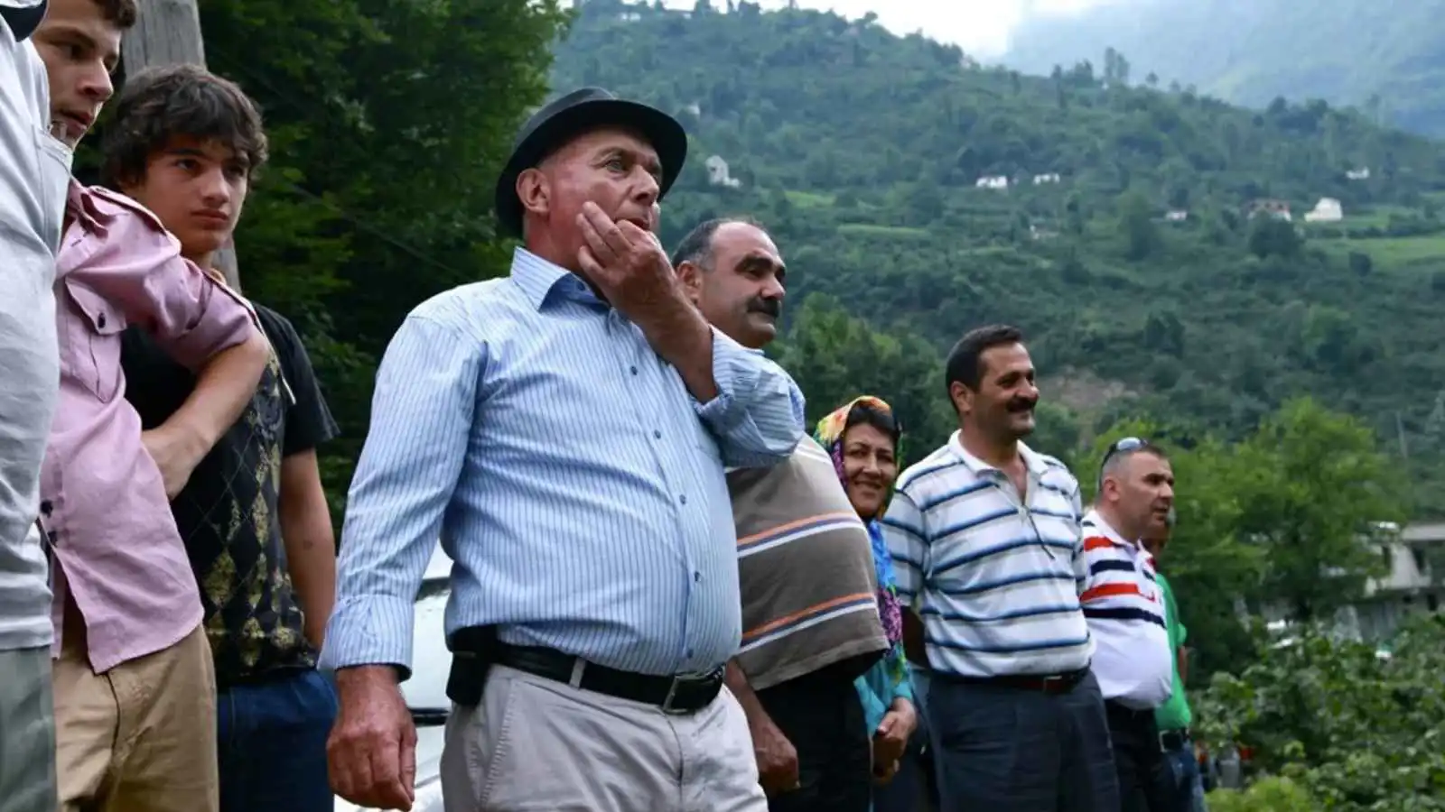 من الذعر إلى الفرح.. هكذا وجد أب تركي طفله بعد 10 ساعات من البحث (فيديو)