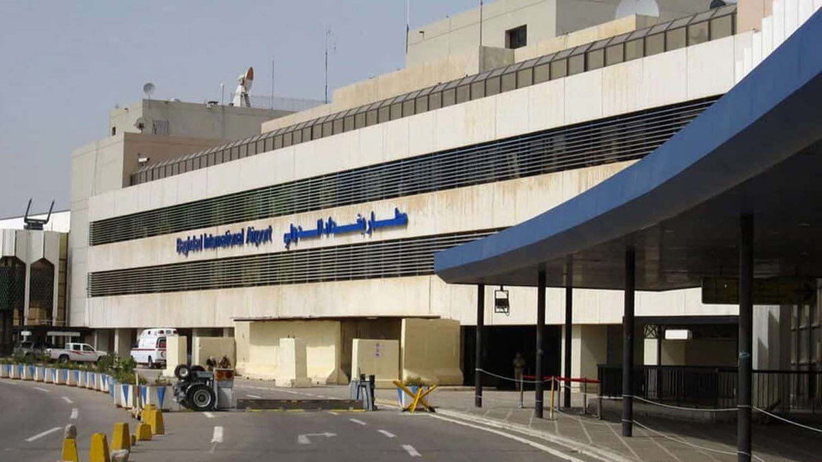 8 قتلى على الأقل بقصف صاروخي استهدف موكبا في مطار بغداد