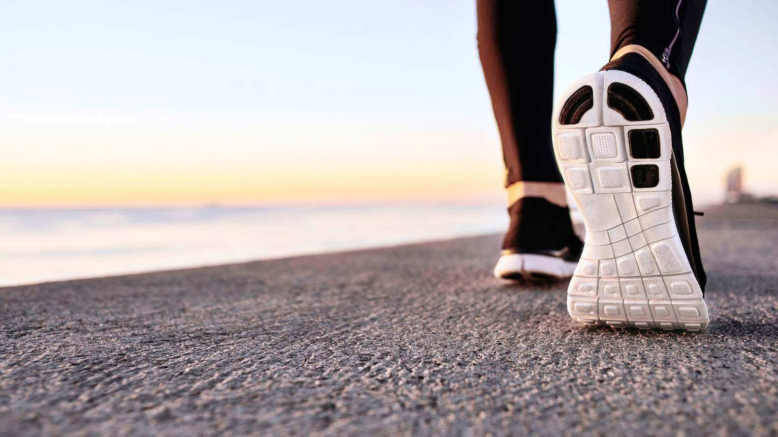 "المشي السريع".. 5 فوائد تعزز الصحة العامة