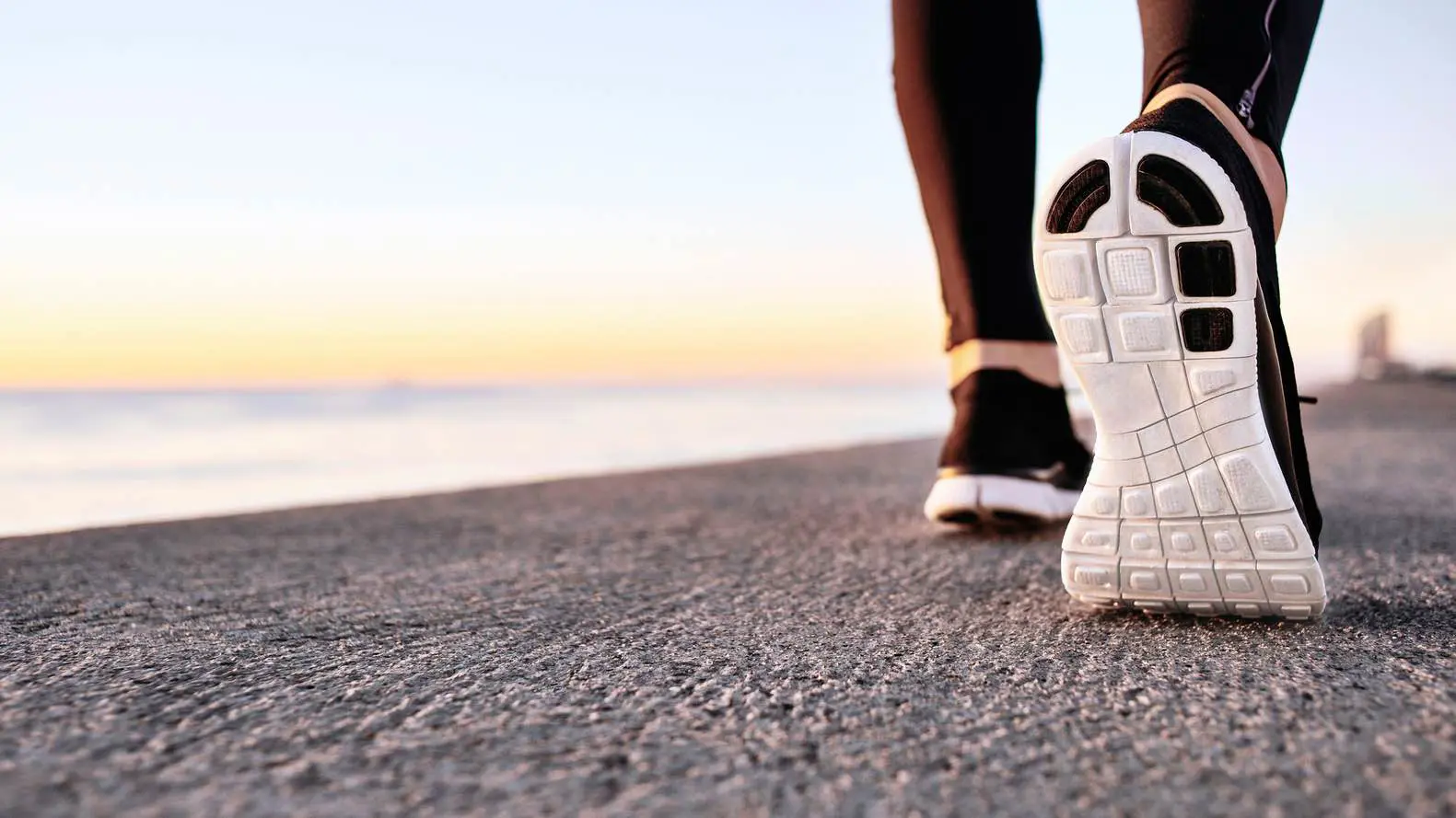 "المشي السريع".. 5 فوائد تعزز الصحة العامة