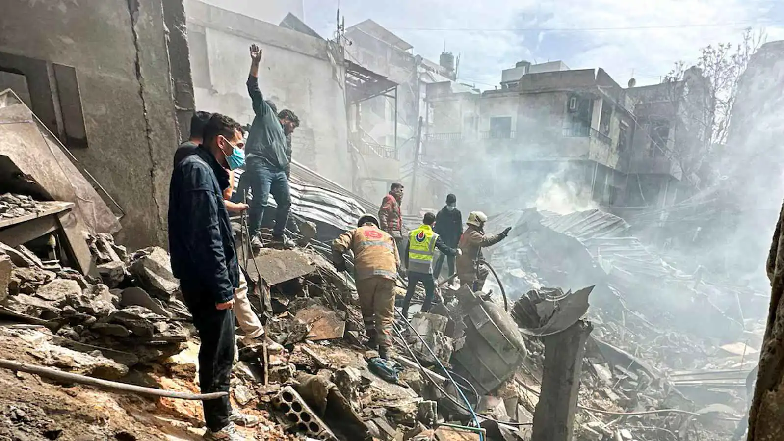 11 قتيلا في غارات إسرائيلية على الجنوب اللبناني