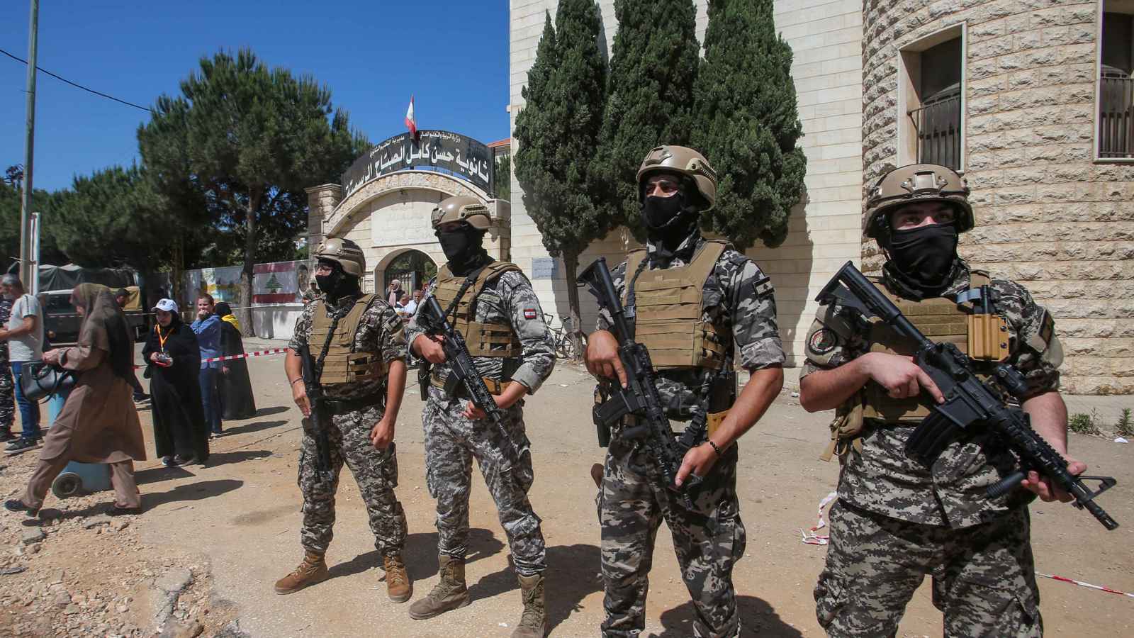 لبنان.. تفكيك "معمل ضخم" للكبتاغون قرب الحدود مع سوريا (فيديو)