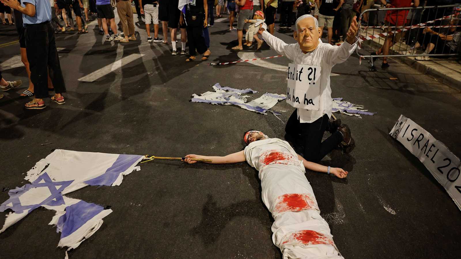 ألف فنان إسرائيلي يطالبون بوقف حرب غزة