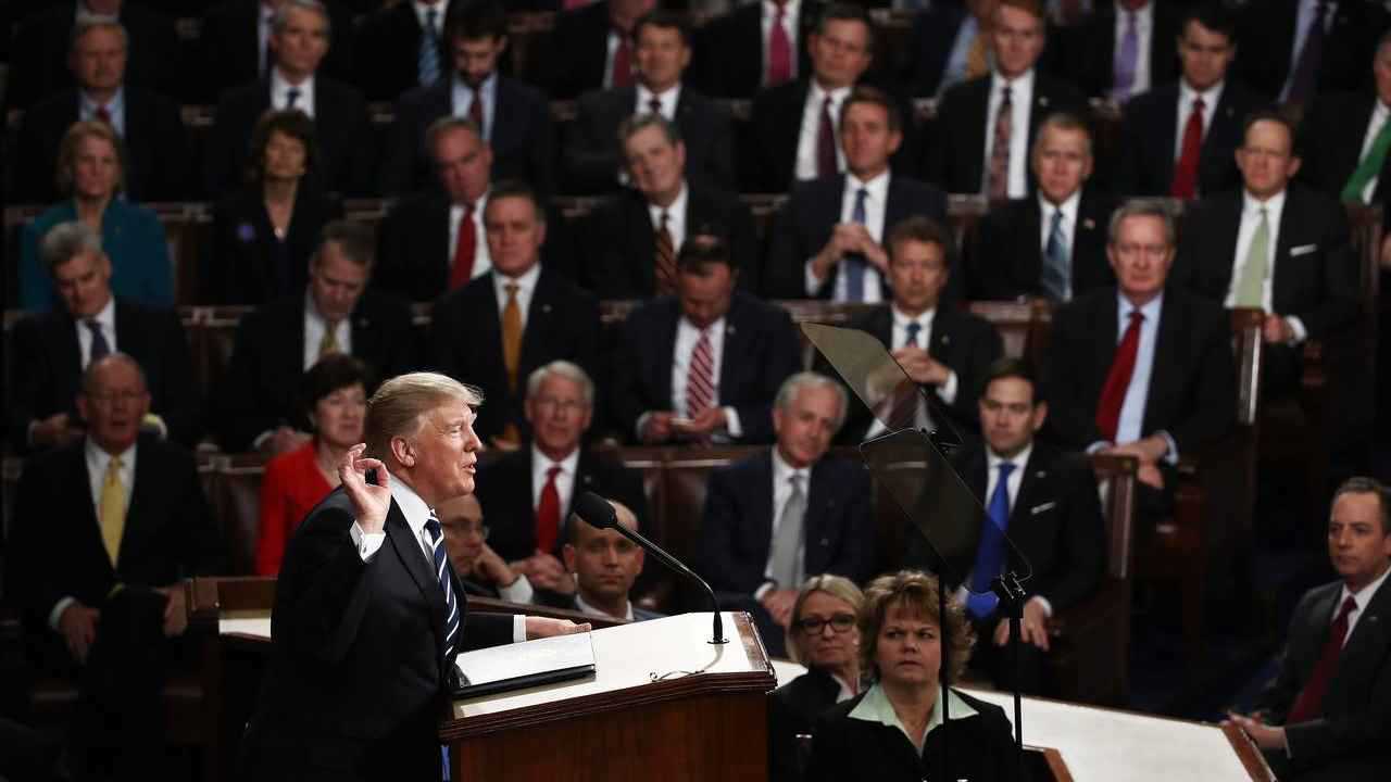 الكونغرس في مواجهة ترامب.. هل يقطع المشرّعون طريق الحرب على فنزويلا؟