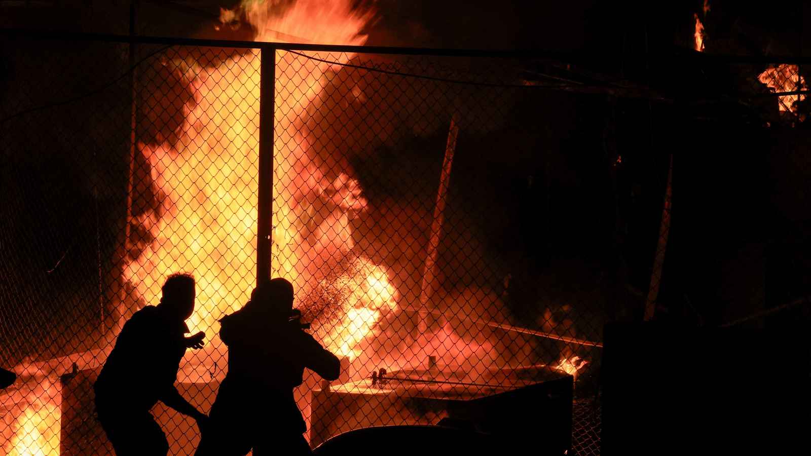 إعلام عبري يكشف عن استهداف "أكبر مصنع" لإنتاج صواريخ حزب الله