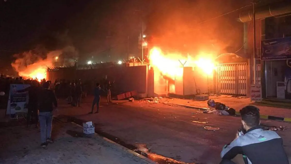 إيران تتهم أنصار العبادي بالوقوف وراء الهجوم على قنصليتها في النجف