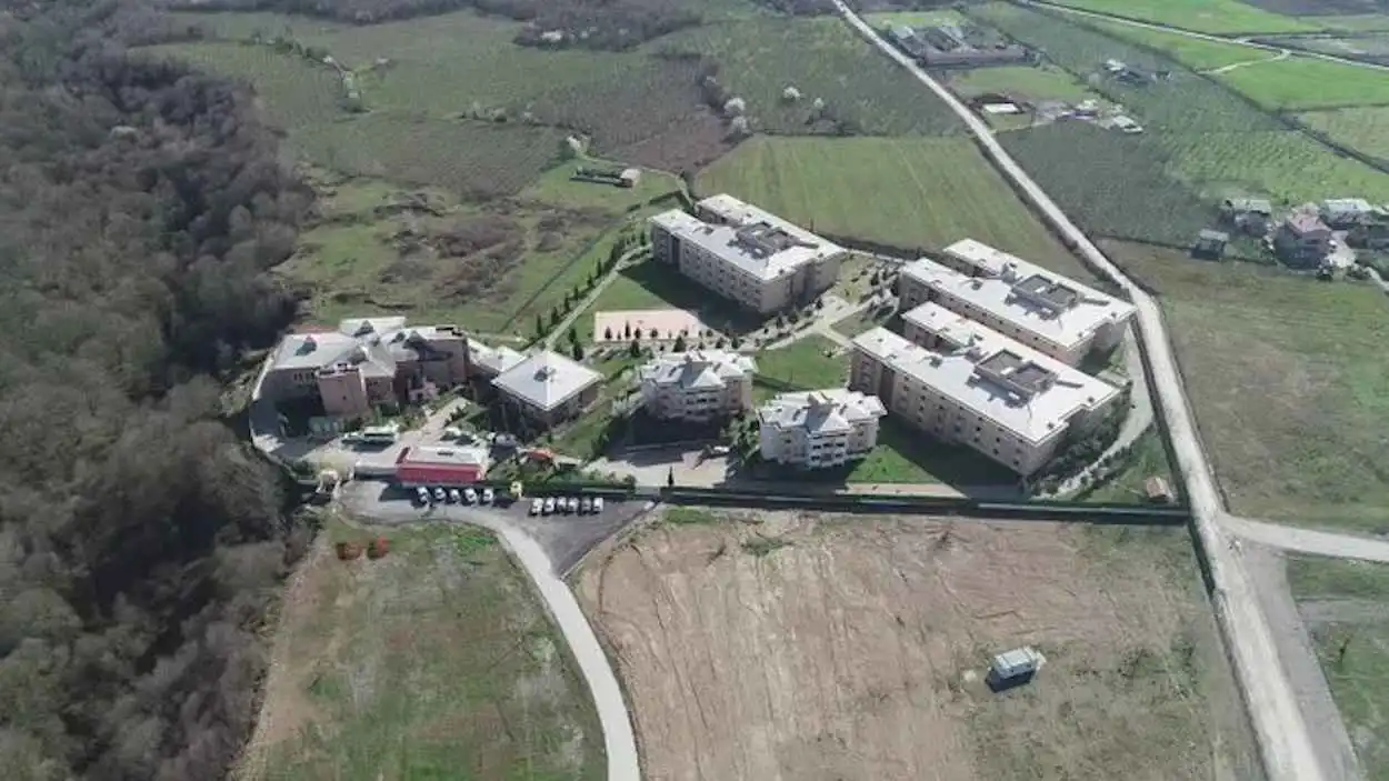 لم تهرب النزيلات.. حريق سجن نساء يخلف إصابات في تركيا (فيديو)