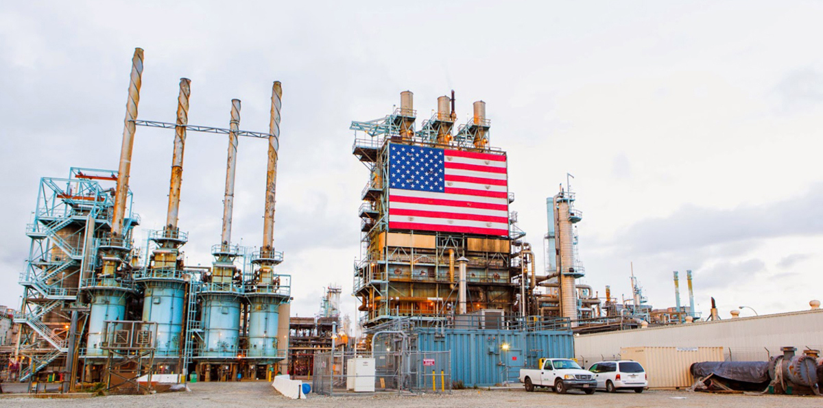 تراجع حاد لمخزونات النفط الخام والبنزين الأمريكية