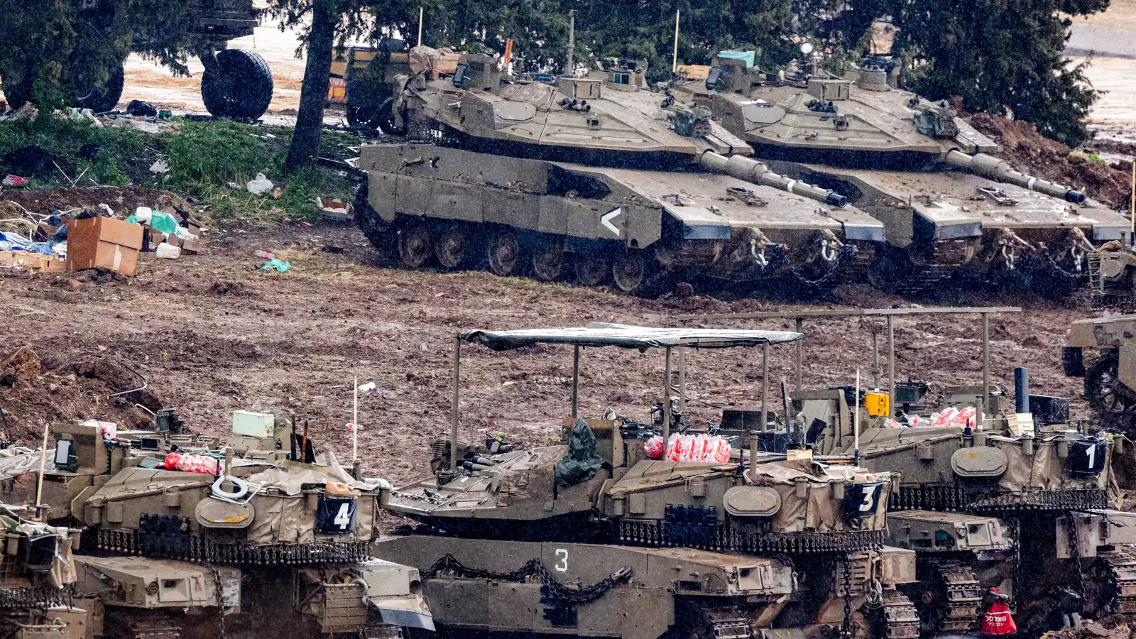 بعمليات برية.. الجيش الإسرئيلي يعلن مقتل 10 من عناصر "حزب الله"