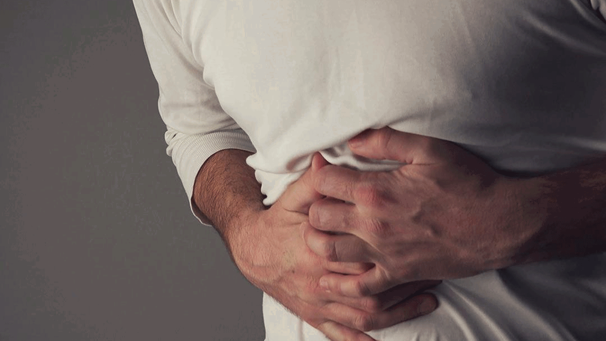 بسبب المياه واللحوم الفاسدة.. إصابة أكثر من 300 إيراني بالتسمم