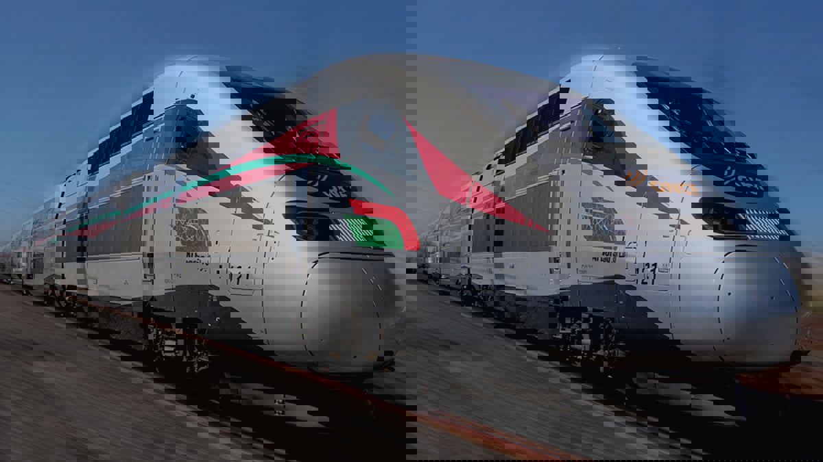 المغرب يقرر تشغيل قطارات "البراق" فائقة السرعة بالطاقة النظيفة