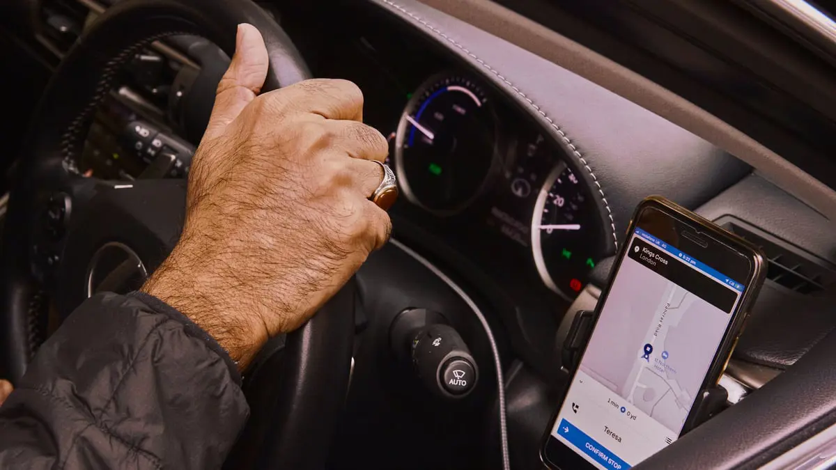 أوبر تجري محادثات مع وحدتها في الشرق الأوسط لجذب استثمارات خارجية