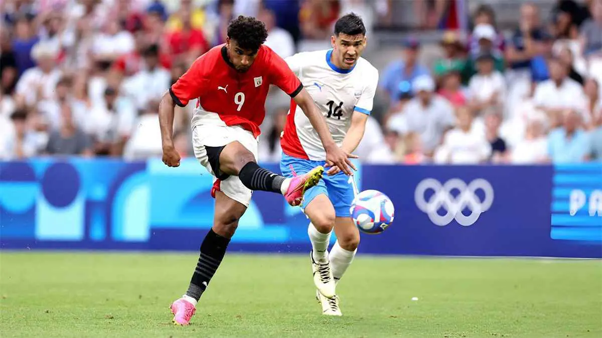 الأهلي يقدم عرضًا رسميا لمهاجم منتخب مصر