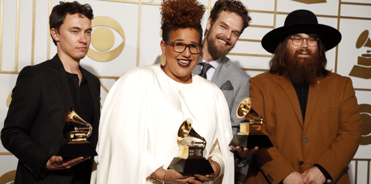 هل هذه أسوأ فساتين حفل غرامي؟ (صور)