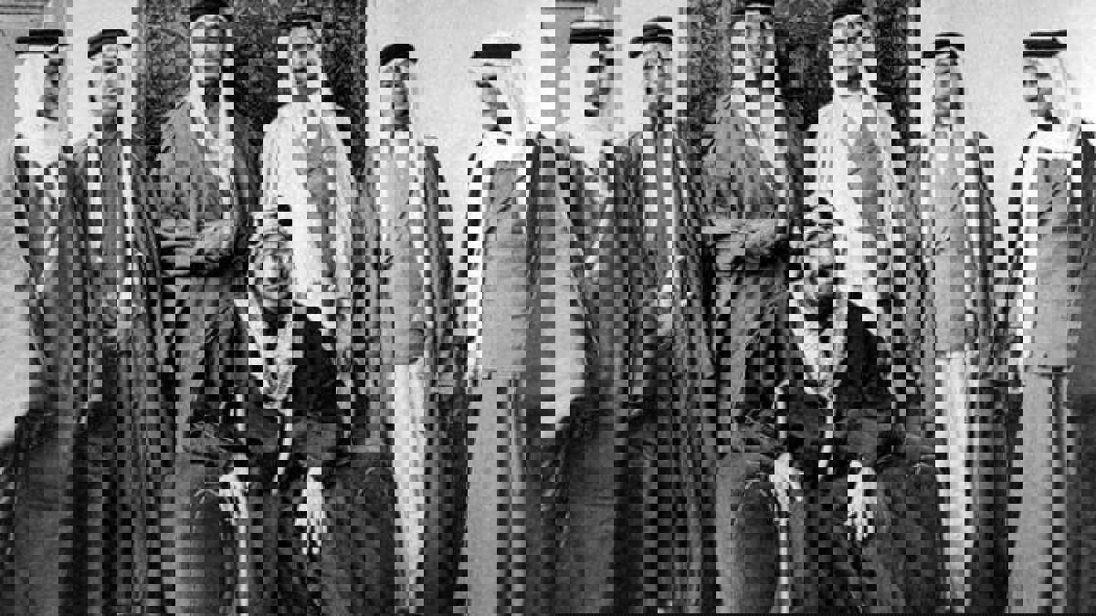 من بقي على قيد الحياة من أبناء الملك المؤسس للسعودية بعد رحيل الأمير متعب؟