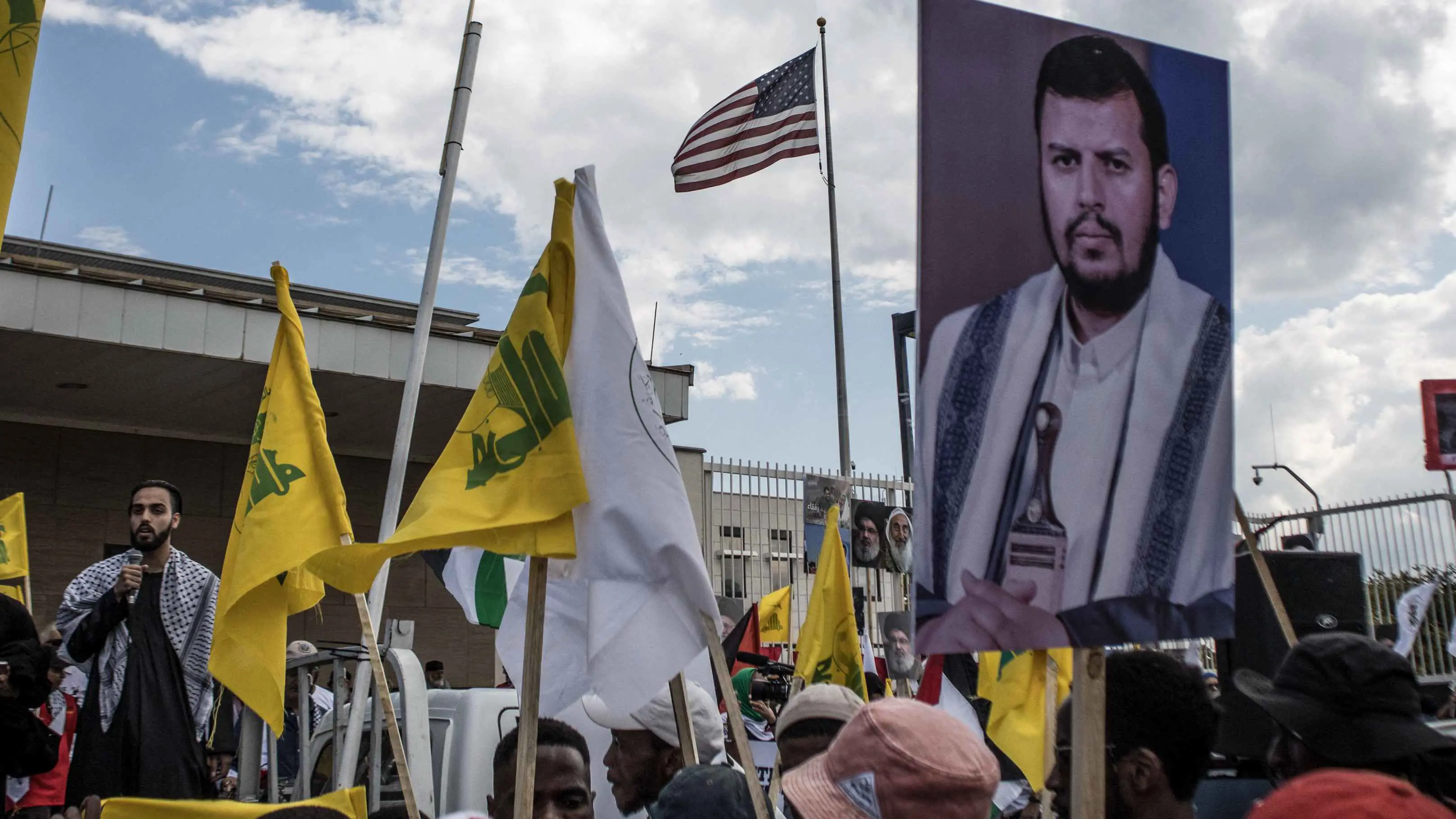 ما انعكاسات تشكيل "الحوثيين" حكومة جديدة على الواقع السياسي؟