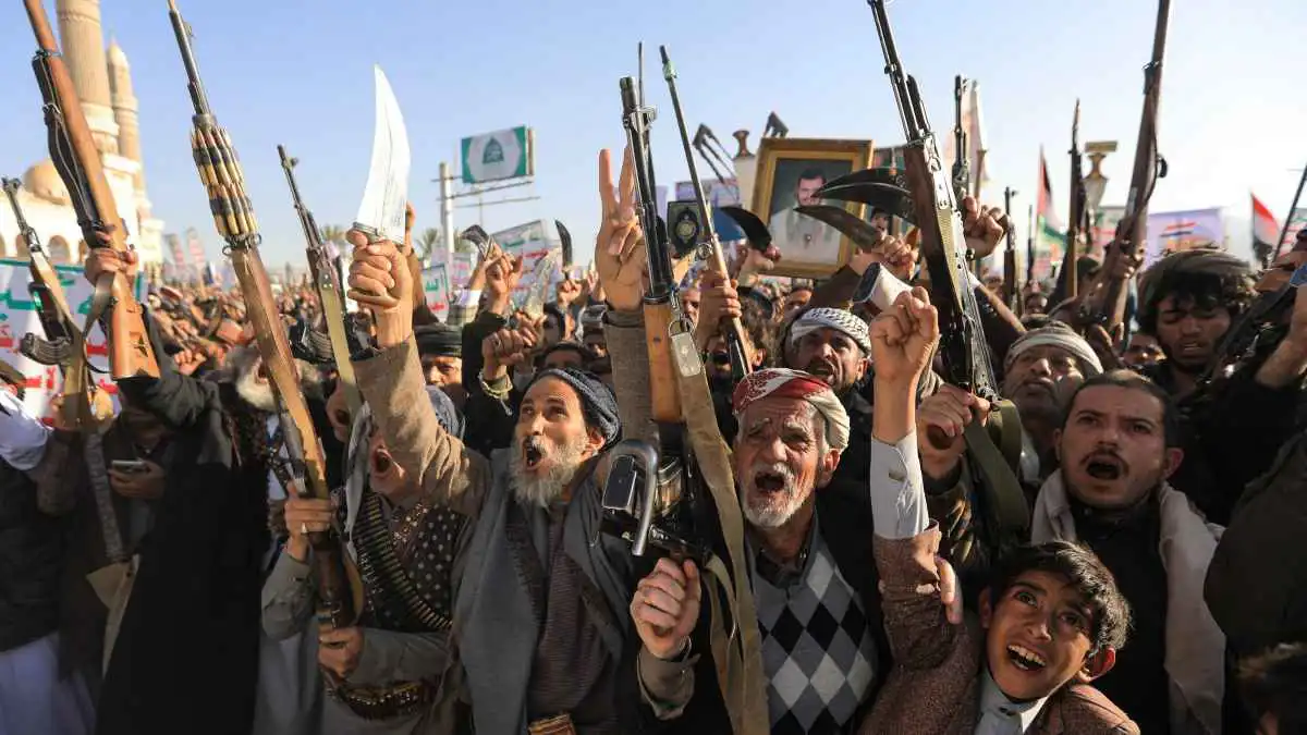 وسط توتر أمريكي إيراني.. هل يعود الحوثيون إلى تفجير البحر الأحمر؟