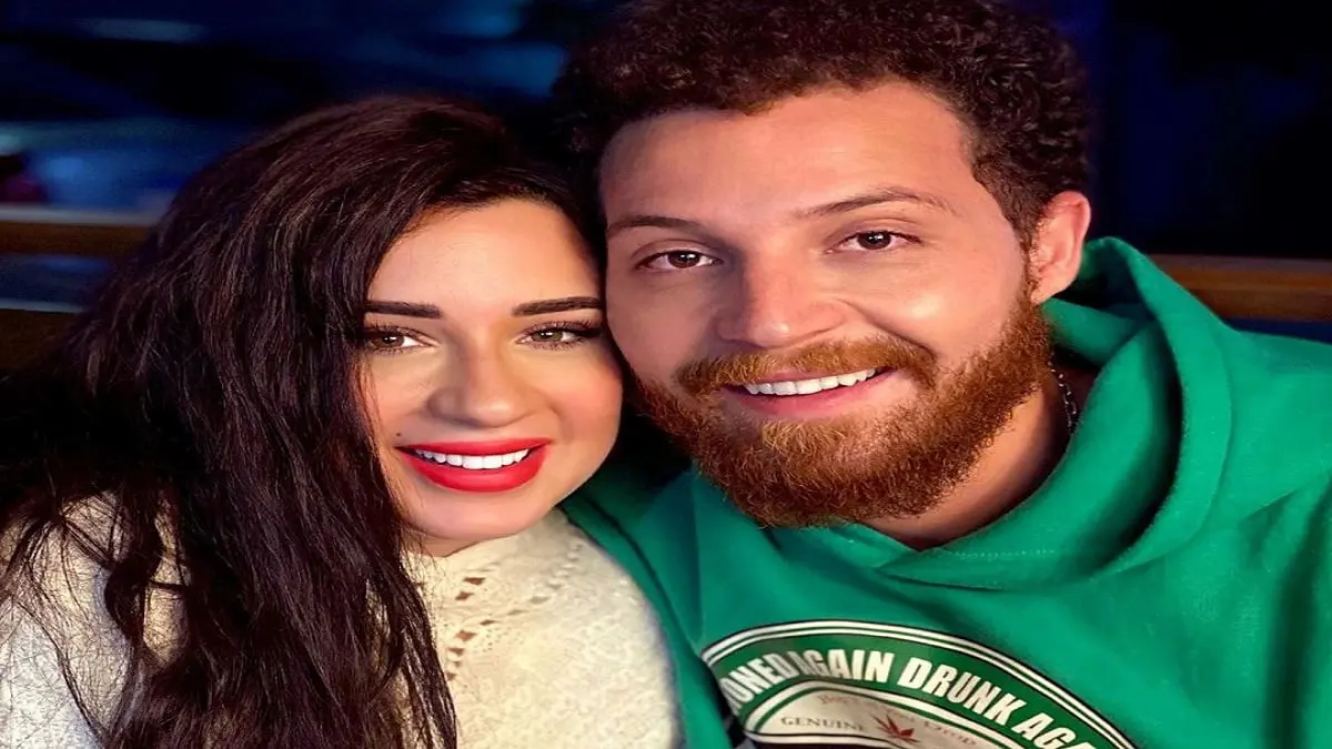 أسما شريف منير تنفصل عن زوجها الفنان محمود حجازي