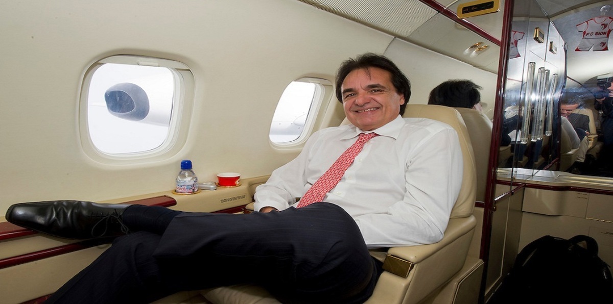 رئيس نادٍ سويسري يعتدي بالضرب على معلّق تلفزيوني (فيديو)