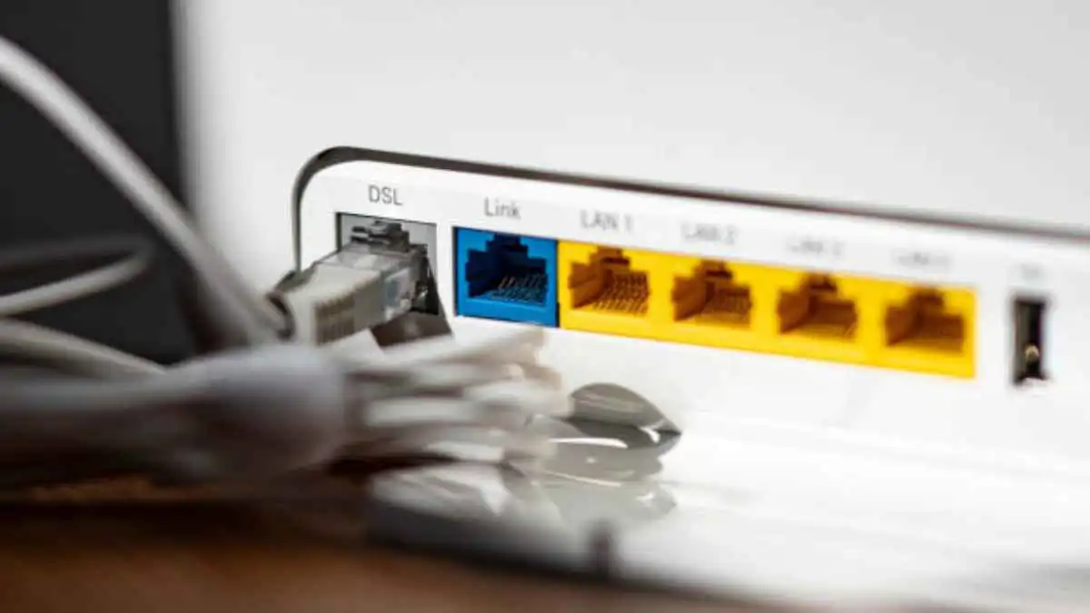 رغم الـ"واي فاي".. لماذا الاتصال السلكي الخيار الأقوى؟