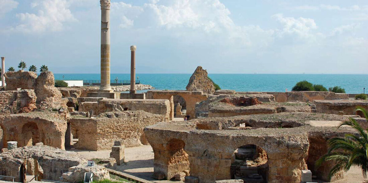 تونس تتوقع نمو دخل السياحة 25% واستقبال 8 ملايين سائح في 2018