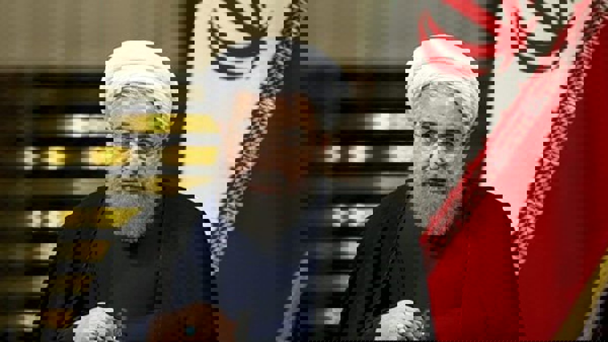 رغم مزاعم روحاني بتصديرها.. إيران تستورد أجهزة للكشف عن كورونا