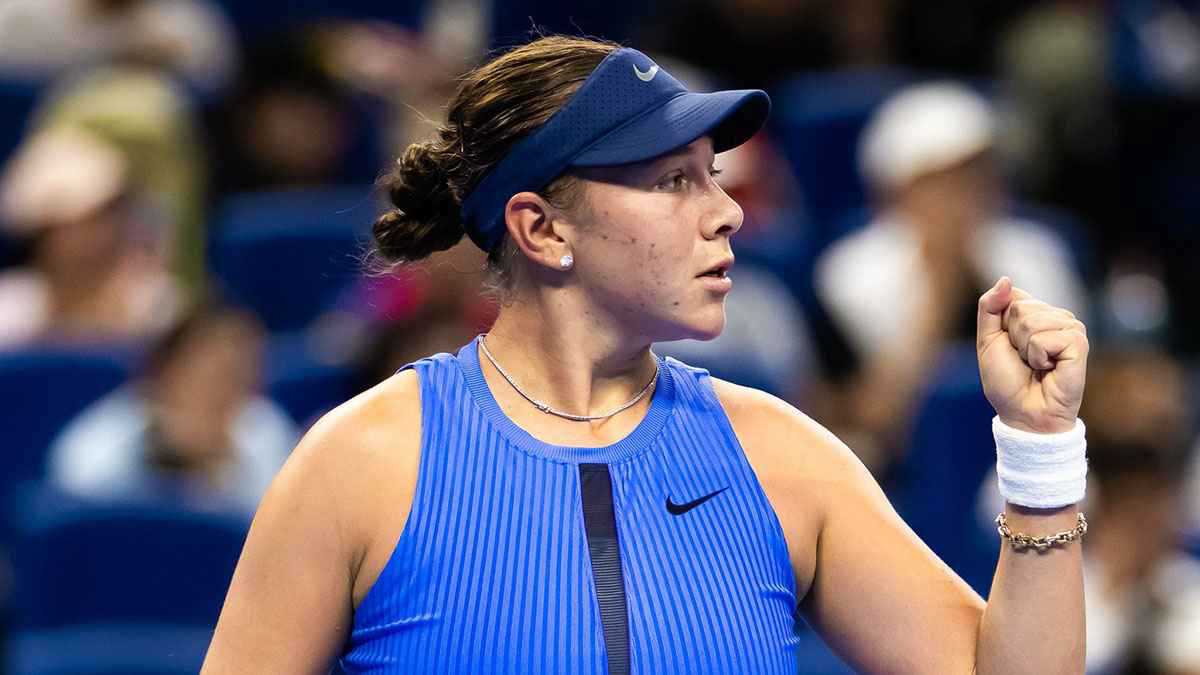 أنيسيموفا تطيح بحاملة اللقب غوف لتبلغ نهائي بطولة الصين المفتوحة