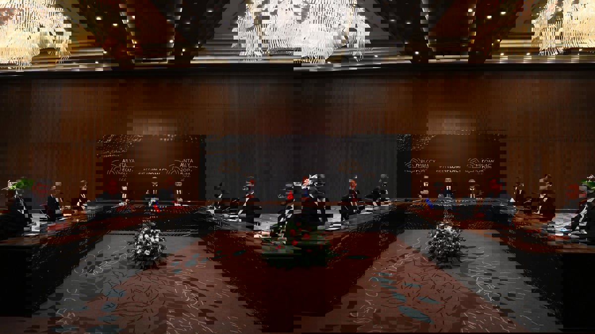 لافروف: ننتظر رد أوكرانيا على مقترحاتنا.. وبوتين لن يرفض الاجتماع بزيلينسكي