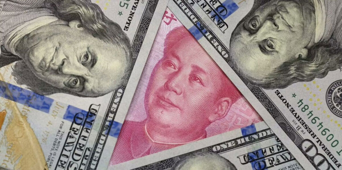 الدولار يرتفع مقابل الين عقب فضيحة سياسية في اليابان