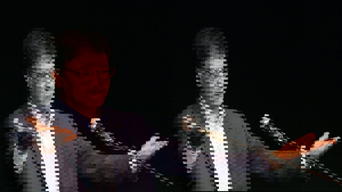 في ذكرى ميلاده.. استرجاع لتشابكات حواس محمود درويش مع الزمن