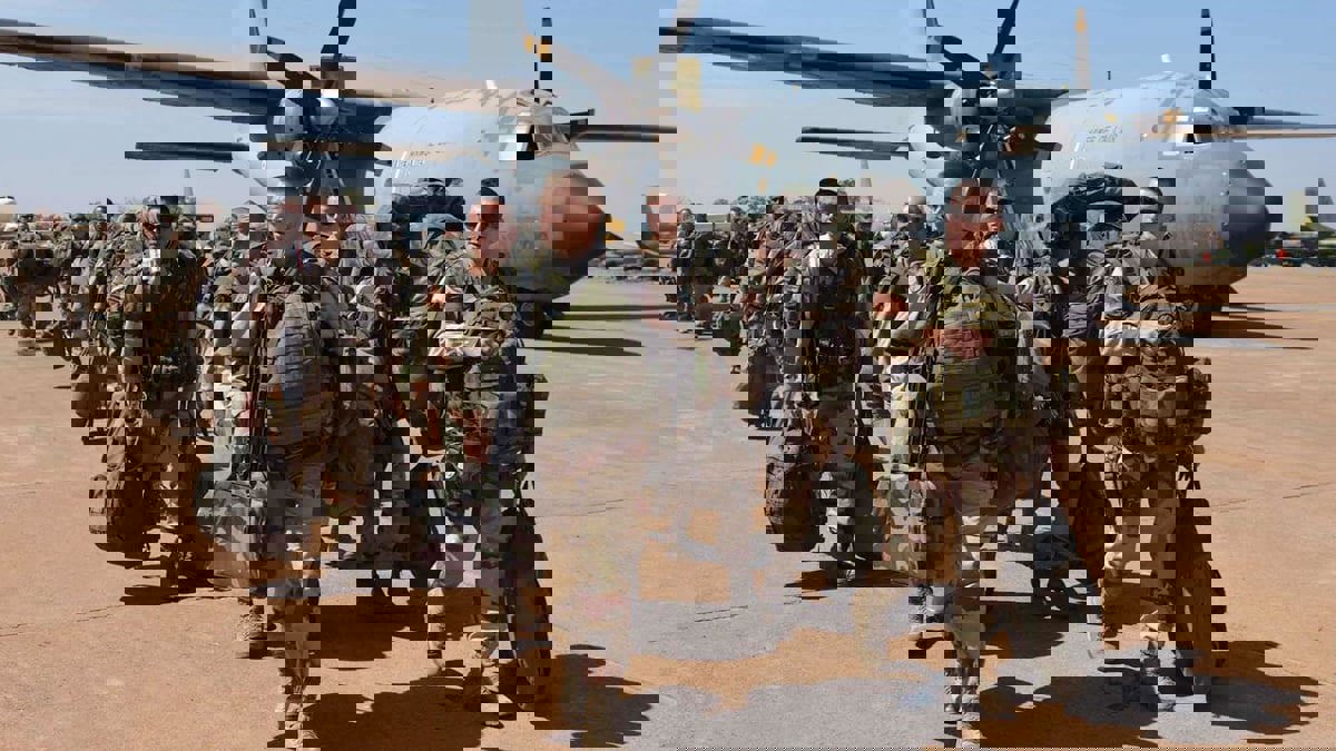 العراق يعلن انتهاء انسحاب قوات التحالف الدولي القتالية من أراضيه