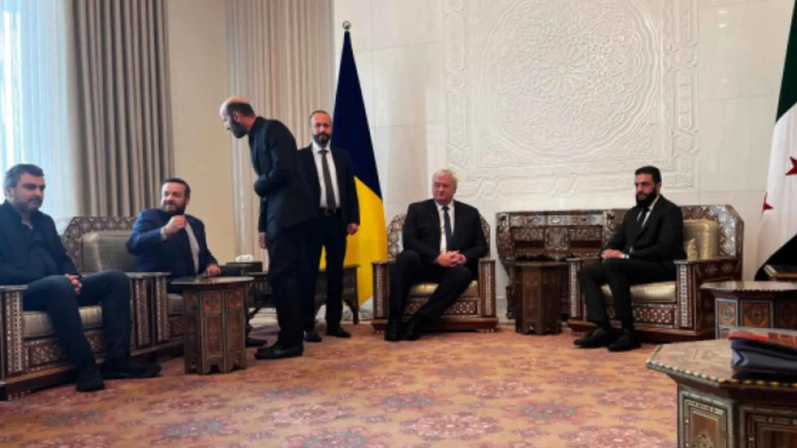 وفد أوكراني رفيع المستوى يلتقي الشرع في دمشق
