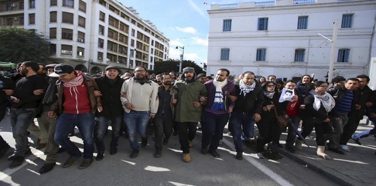 تونس.. تواصل الاحتجاجات في "القصرين" رغم وعود الحكومة‎