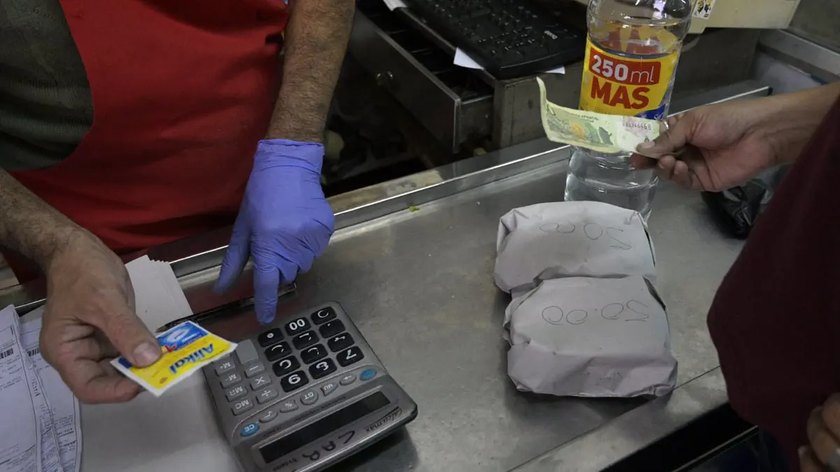 الأرجنتين.. التضخم يتجاوز أعلى أرقامه منذ ثلاثة عقود