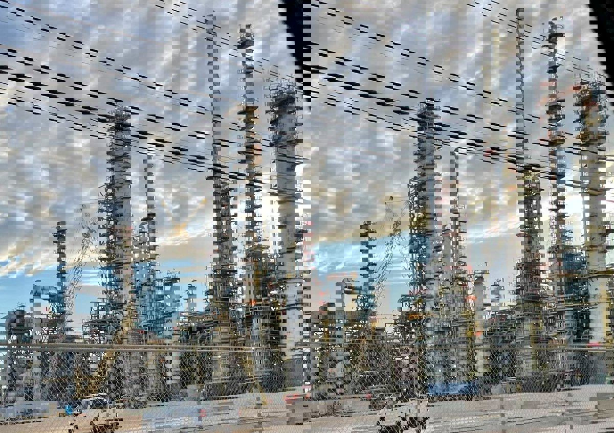 ارتفاع أسعار النفط وسط توقعات بإعادة ملء الاحتياطي الاستراتيجي الأمريكي