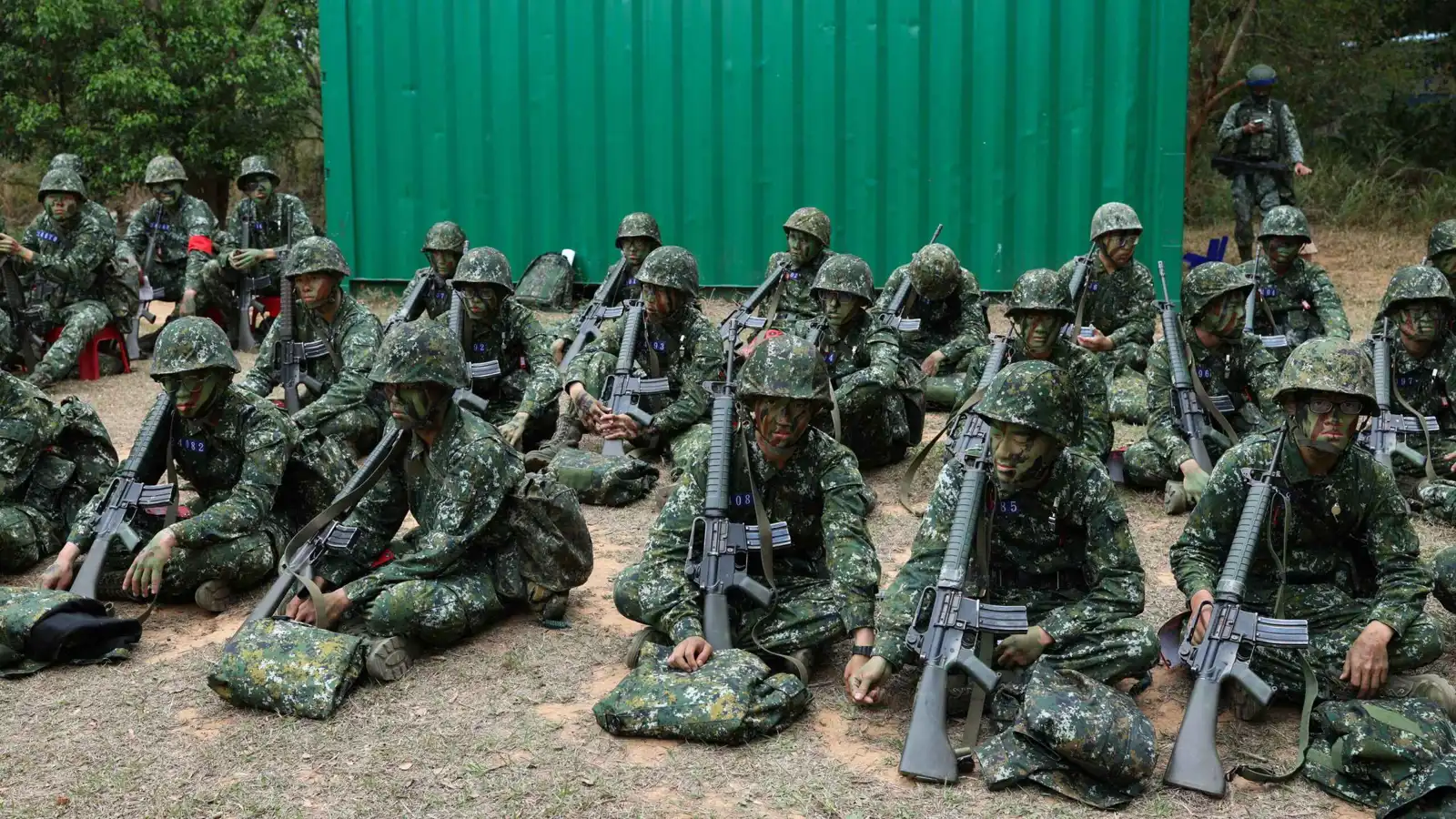 التهرّب من التجنيد.. عنوان أزمة جديدة في تايوان