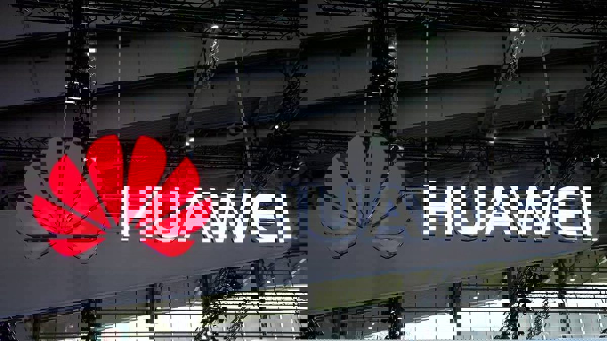 "هواوي" تشكو من هجوم أمريكي على سلاسل إمدادها