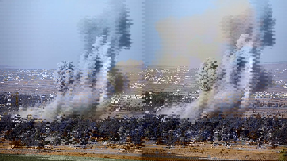 المرصد: الجيش السوري يقصف مناطق بريف إدلب قريبة من "قواعد تركية"