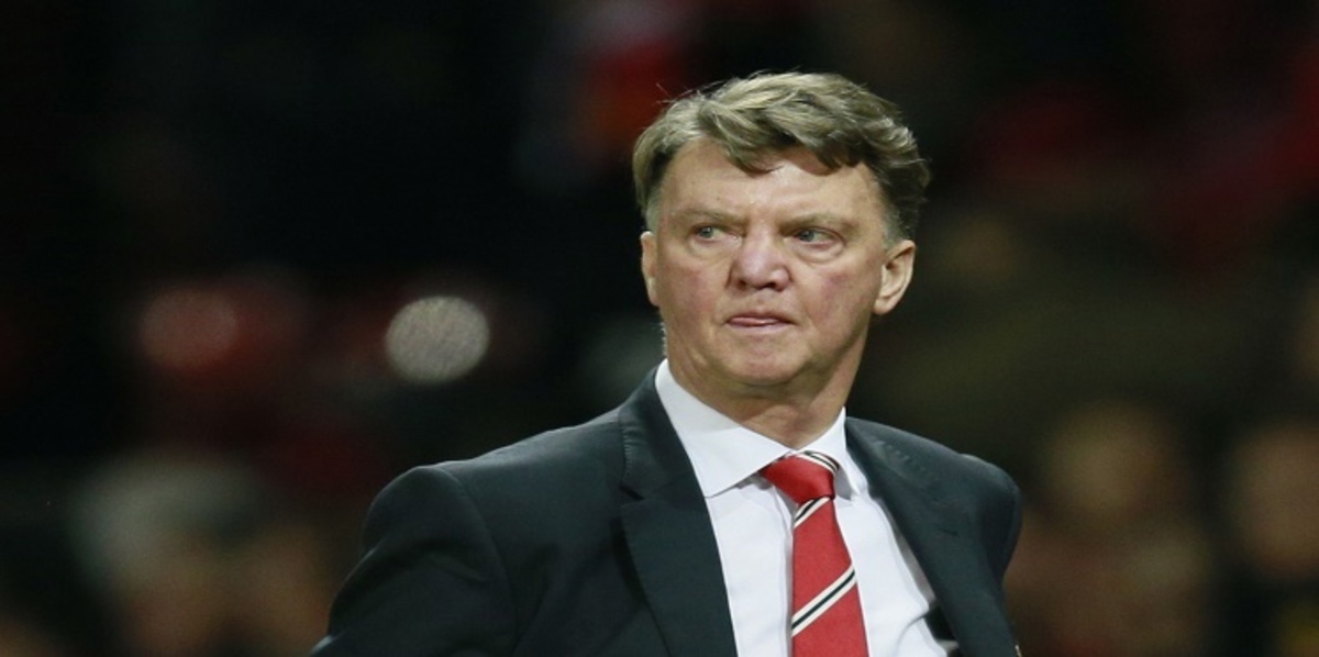 سوانزي يسعى لإفساد أمنيات فان جال في عام جديد سعيد