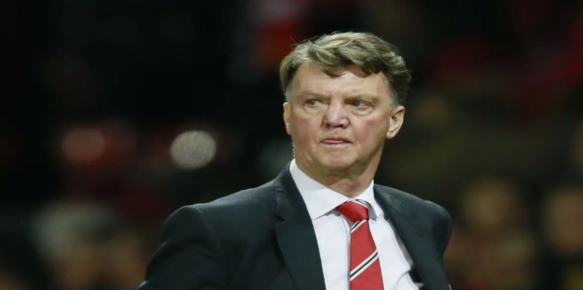 سوانزي يسعى لإفساد أمنيات فان جال في عام جديد سعيد