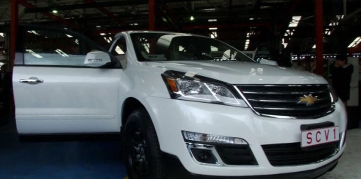 شاهد بالصور.. هذه السيارة لن يستقلها غير بابا الفاتيكان