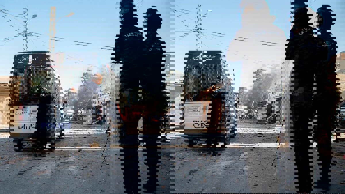 تونس... توجيه تهمة "القتل العمد" لمسؤولين محلي وأمني في حادثة "سبيطلة"
