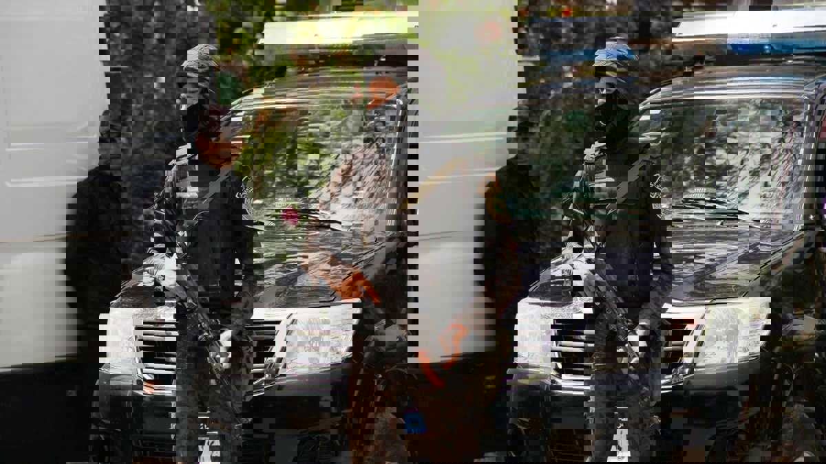 مصر.. ضبط طبيب وزوجته استدرجا "نجم تيك توك" لتصويره بأوضاع مخلة