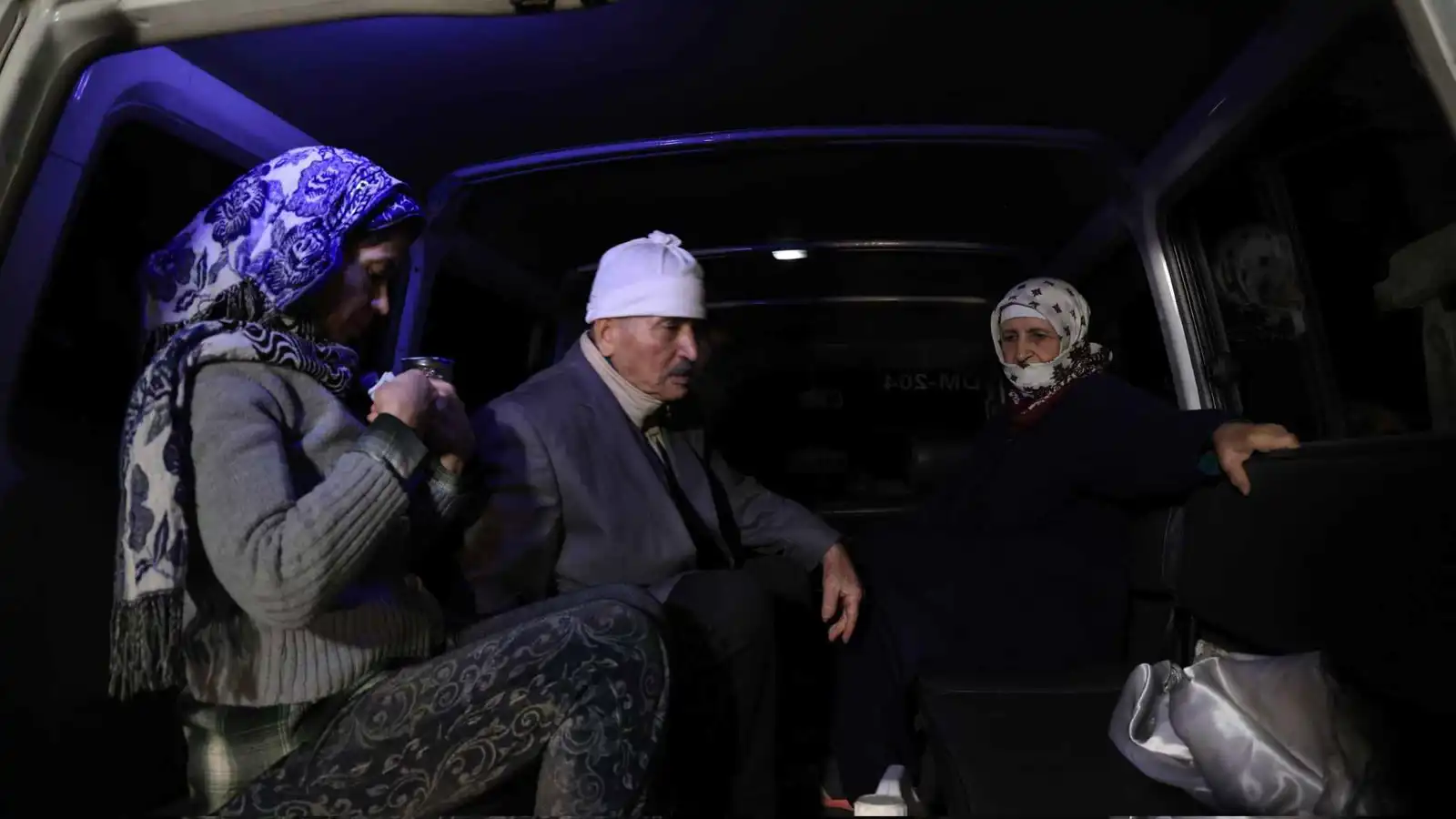 الداخلية السورية تعلن عودة محررين من الاختطاف إلى السويداء (صور)