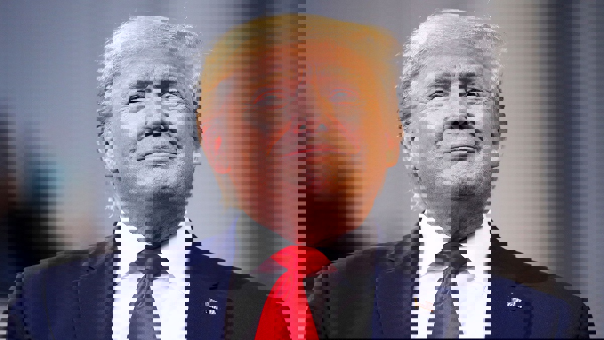 رئيسة مجلس النواب الأمريكي: ترامب "جبان"